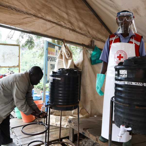 Handwashing at the Uganda-DRC border