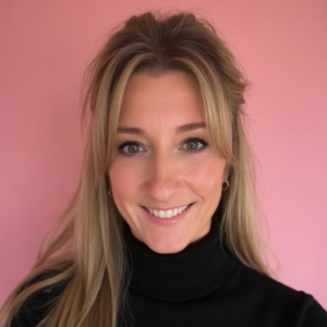 Sarah Roberts Headshot October 2025